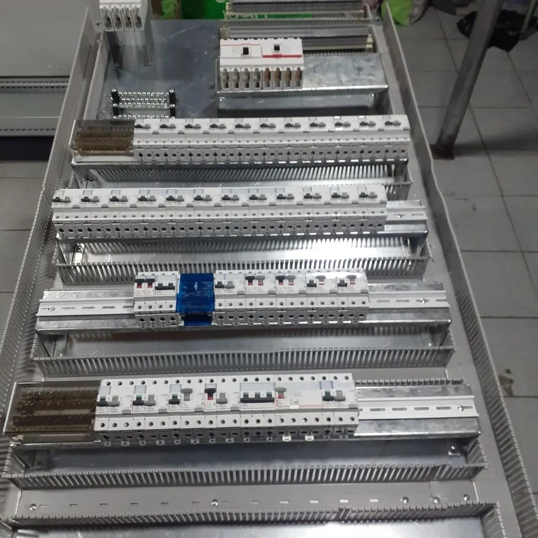 Proyecto LaraVolt